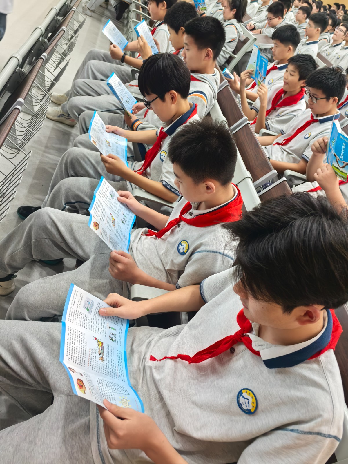 8eecc96d8b6b93bbce94f42170ee4e2e.jpg 8eecc96d8b6b93bbce94f42170ee4e2e.jpg